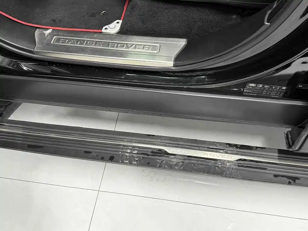Land Rover Sport PHEV — миниатюра 17