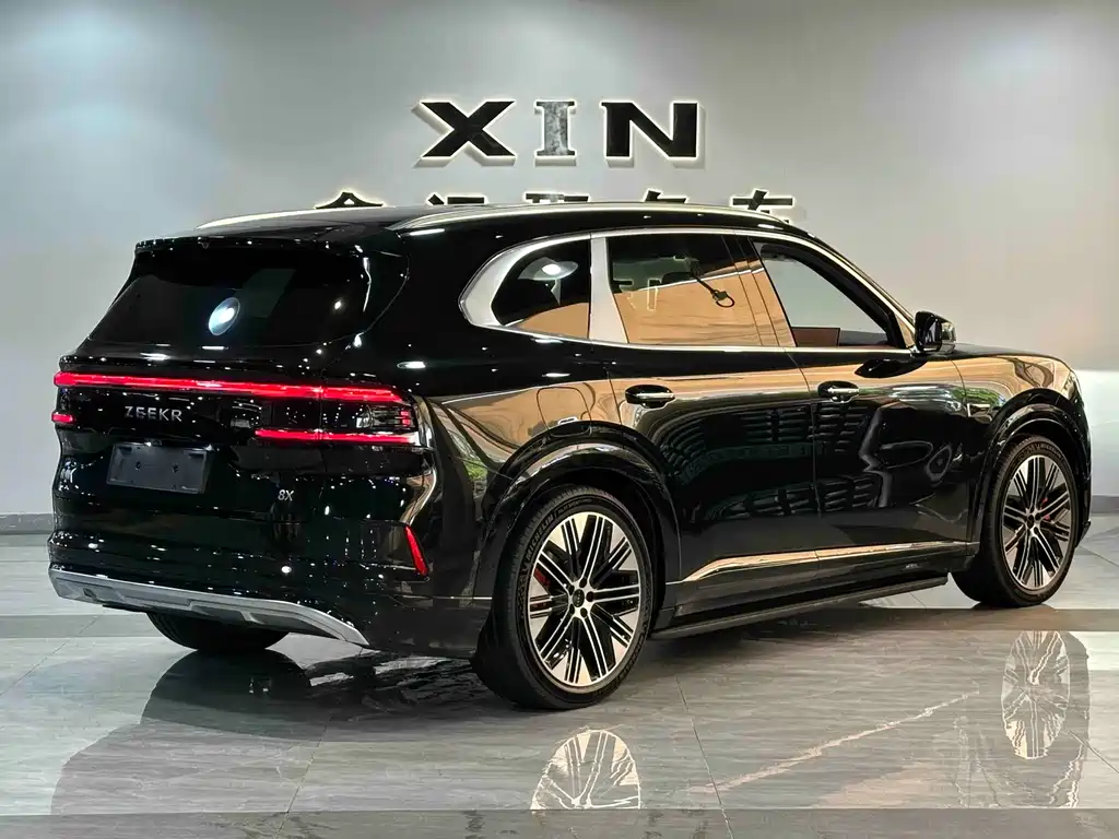 Zeekr 8X 2026 Ultra+ 70kWh
