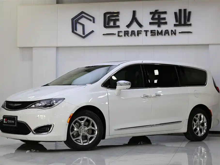 Chrysler Grand Voyager 2017 3.6L Premium