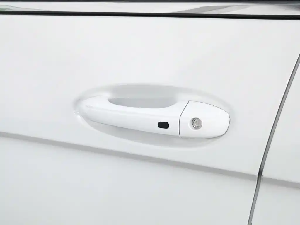 BAIC New Energy EC5 — миниатюра 18