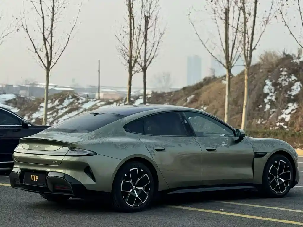 XIAOMI CAR XIAOMI SU7
