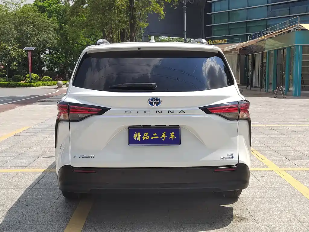 Toyota Sienna 2023 2.5L Comfort