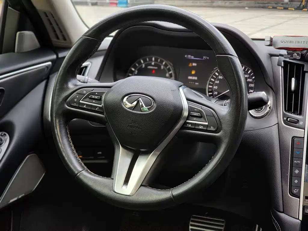 Infiniti Q50L — миниатюра 15