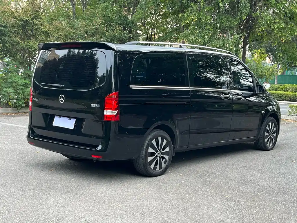 Mercedes-Benz Vito — миниатюра 6
