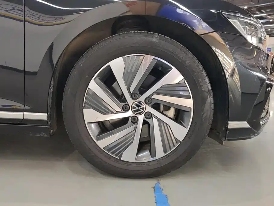 Volkswagen 迈腾 PHEV — миниатюра 6