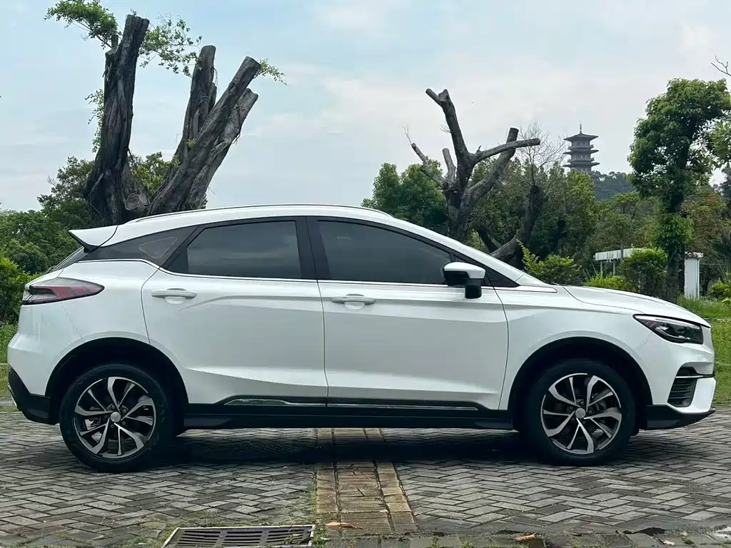 Geely Emgrand S — миниатюра 20