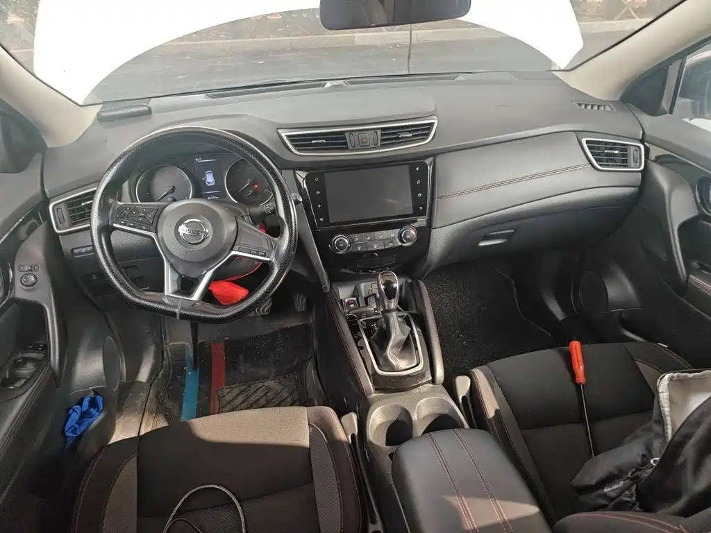 Nissan Qashqai — миниатюра 10