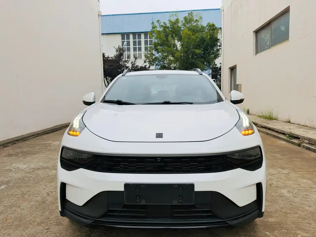 Lynk & Co 01 EM-P — миниатюра 2