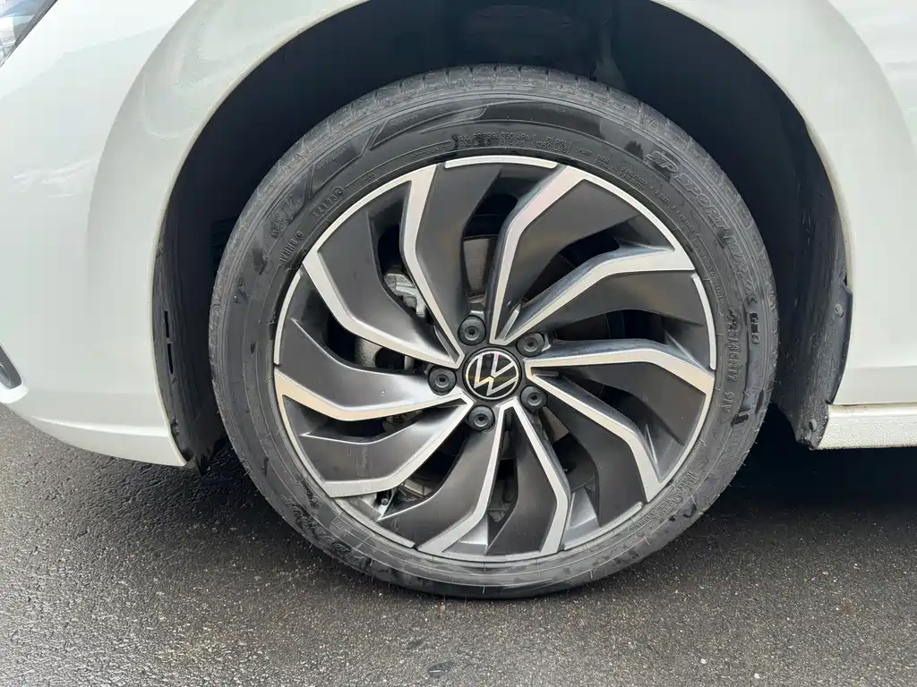 Volkswagen Golf — миниатюра 5