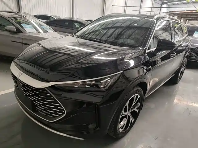 2025 BYD Tang