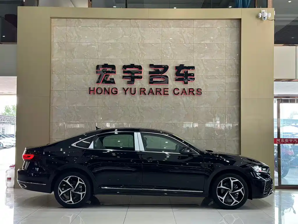 Volkswagen Passat 2026 380TSI