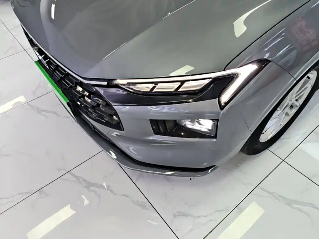 Ford Mondeo — миниатюра 24