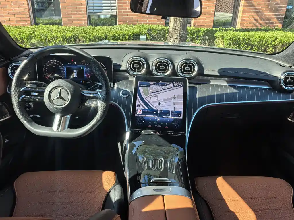 Mercedes-Benz C-Class — миниатюра 6