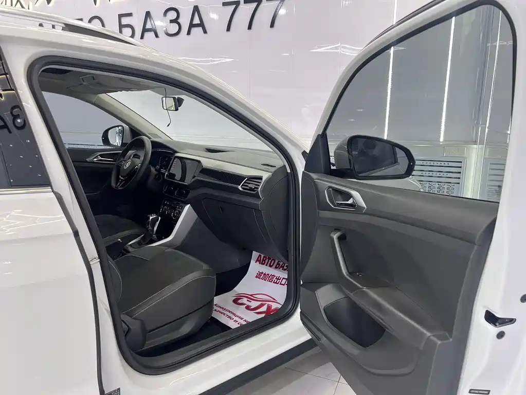 Volkswagen T-Cross — миниатюра 17