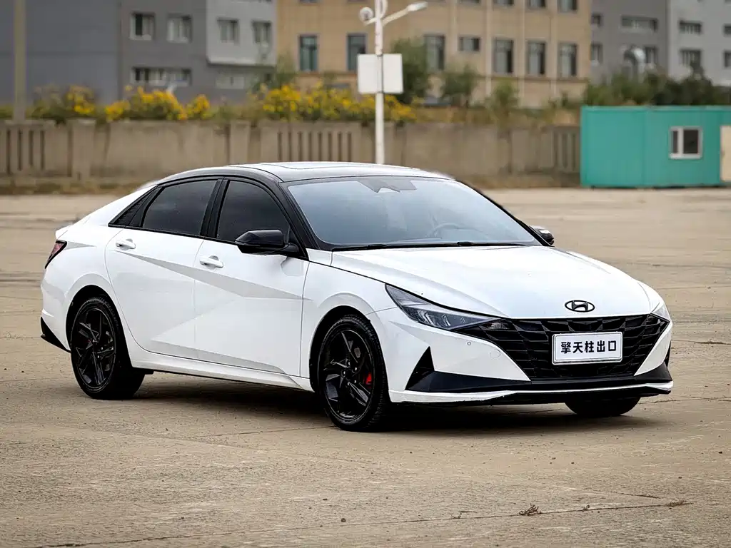 Hyundai Elantra — миниатюра 3