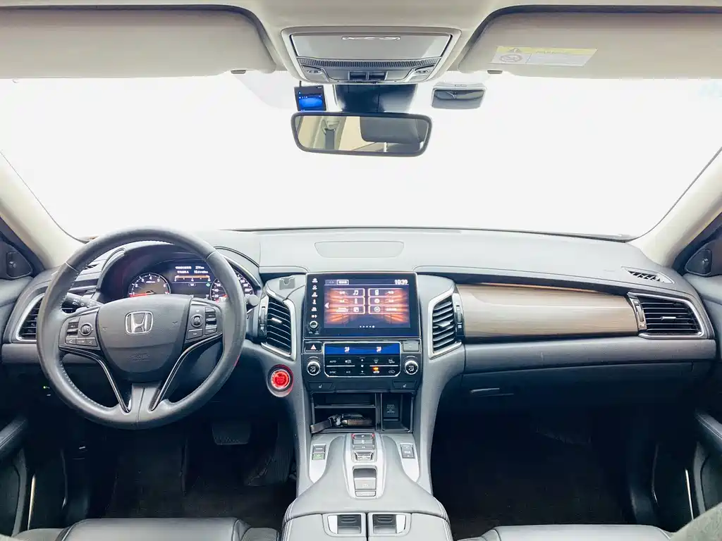 Honda Avancier 2017 370TURBO Premium