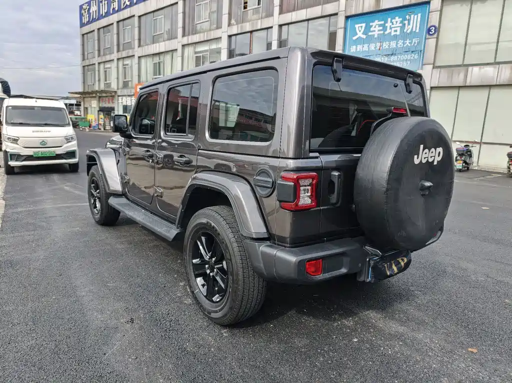 Jeep Wrangler — миниатюра 26