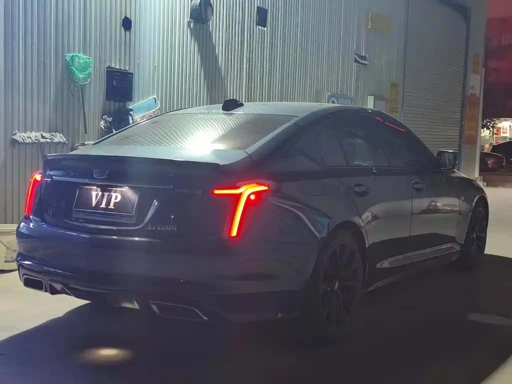 Cadillac CT5 — миниатюра 8