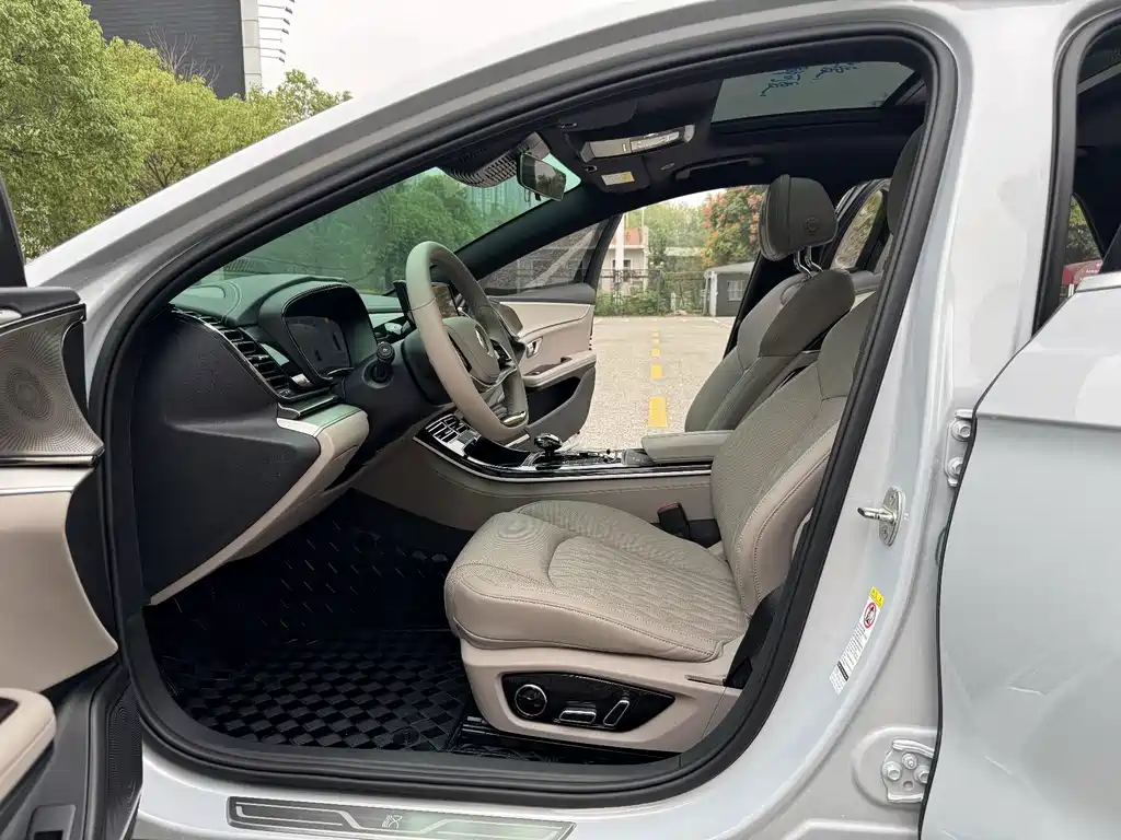 BYD Han — миниатюра 9