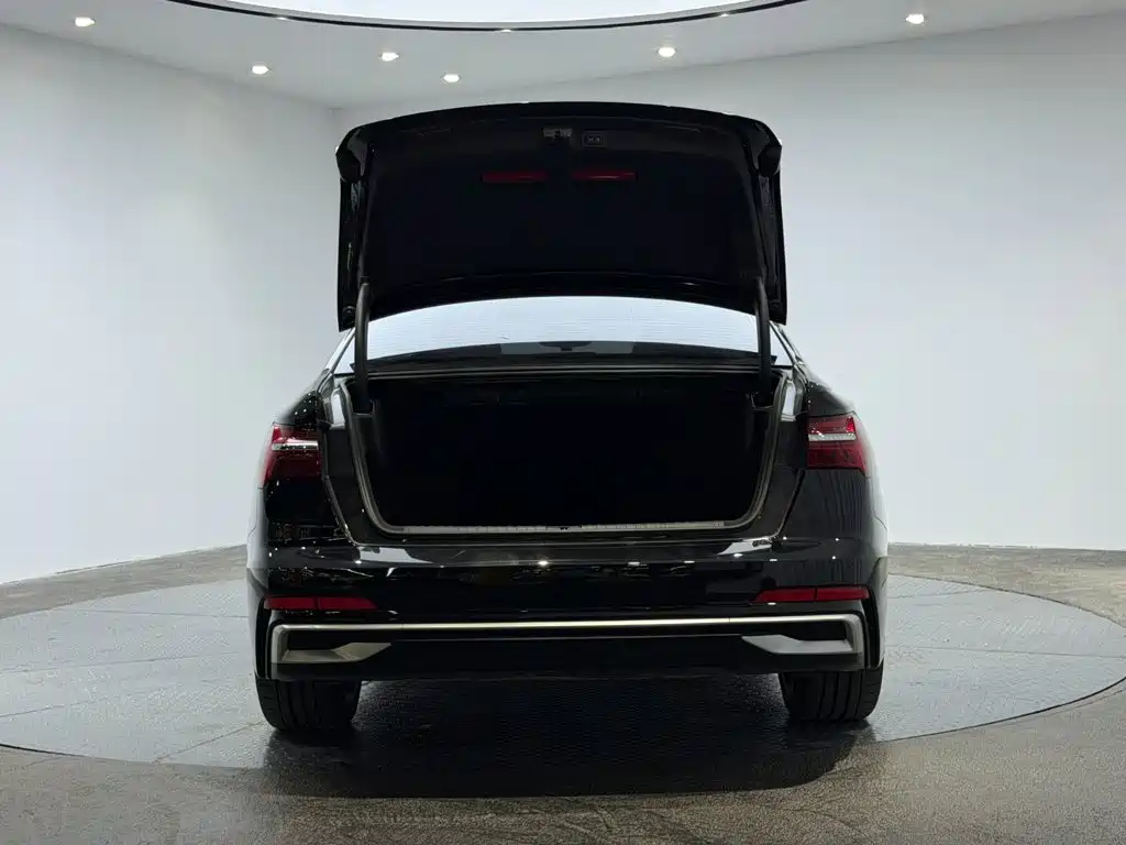 Audi A6L — миниатюра 10