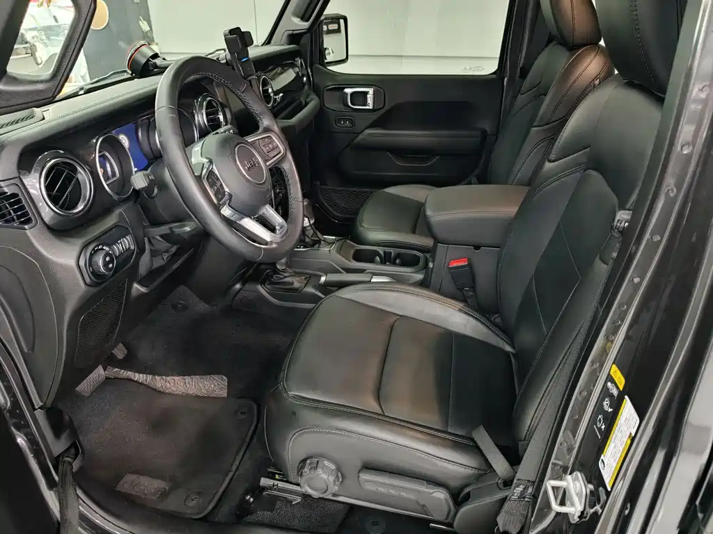 Jeep Wrangler — миниатюра 11