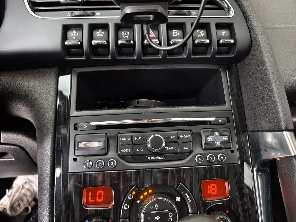 Peugeot 3008 — миниатюра 16