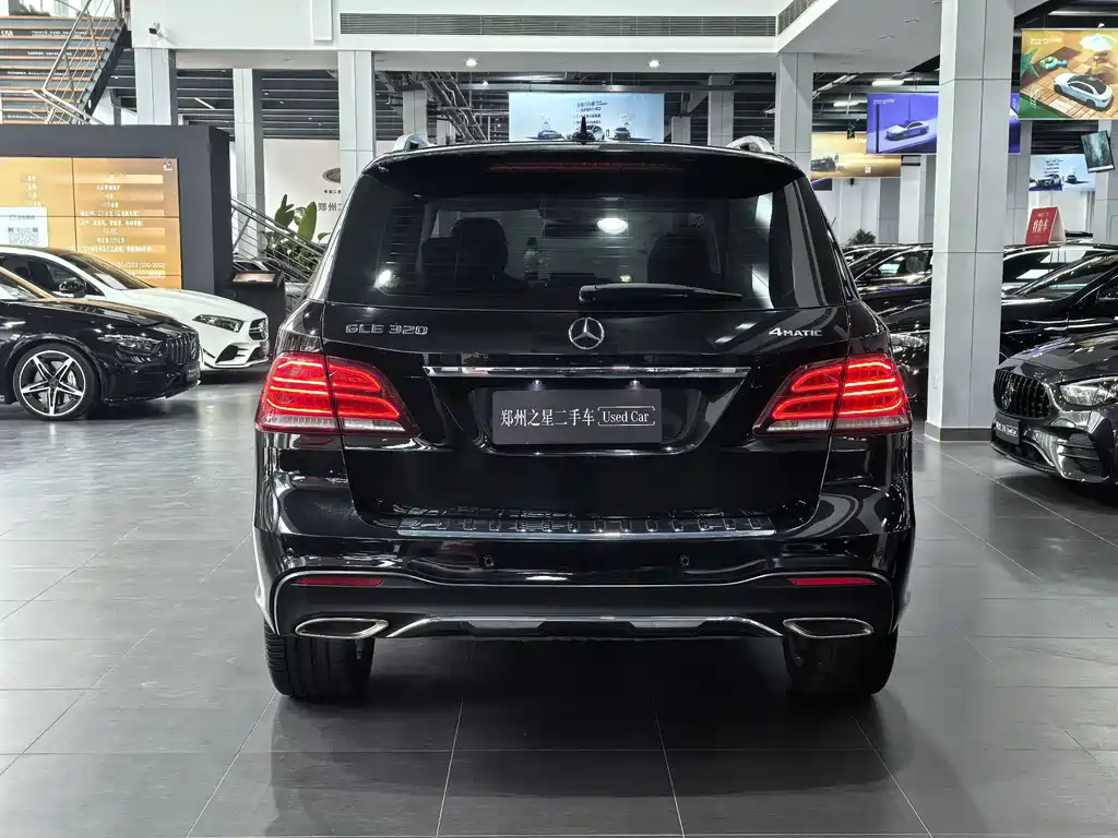 Mercedes-Benz GLE (Import) — миниатюра 12