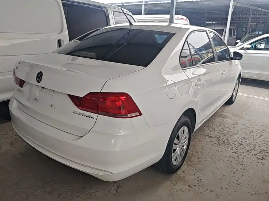 Volkswagen Santana — миниатюра 7