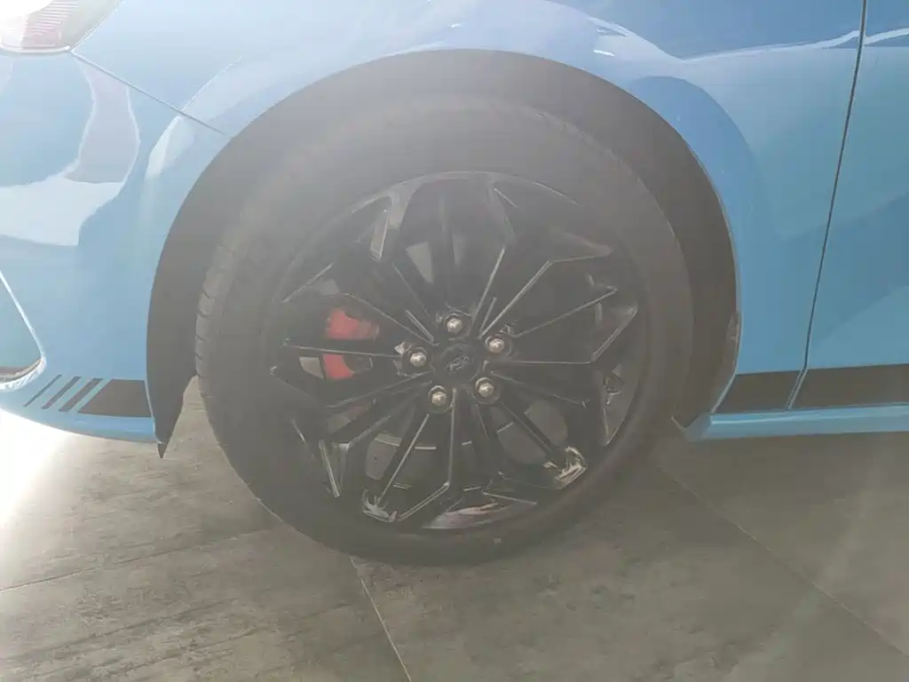 Ford Focus — миниатюра 23