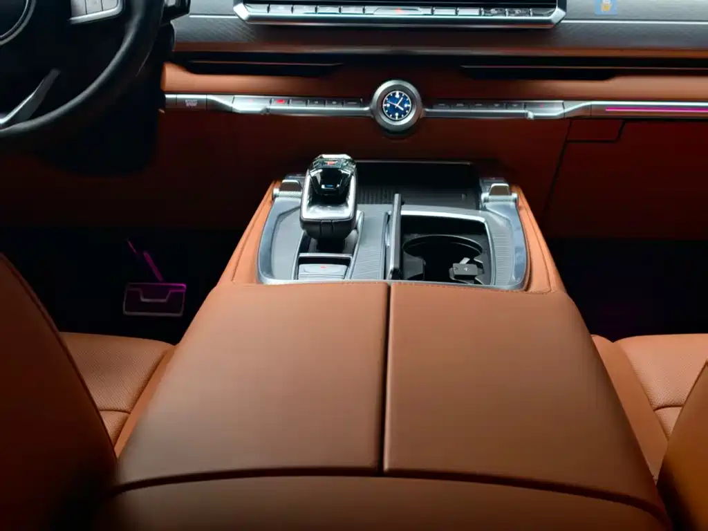 TANK TANK 700 NEW ENERGY