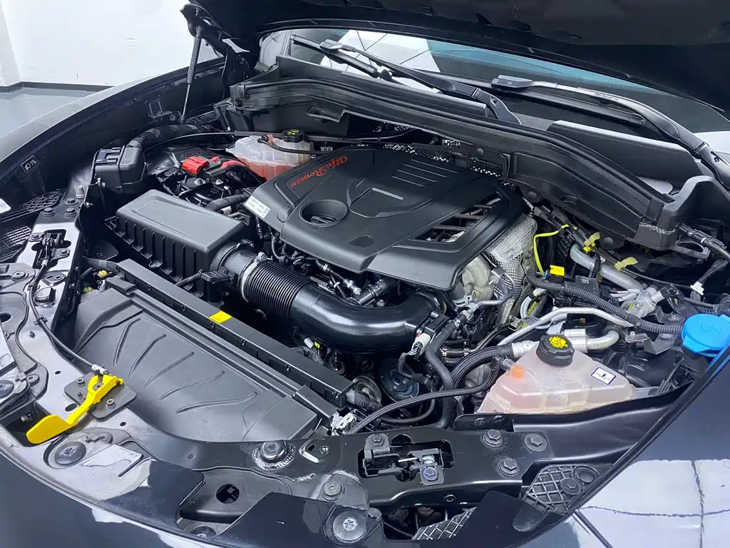 Alfa Romeo Stelvio 2023 2.0T 280HP Sprint