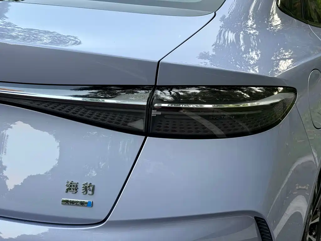 BYD Seal — миниатюра 9