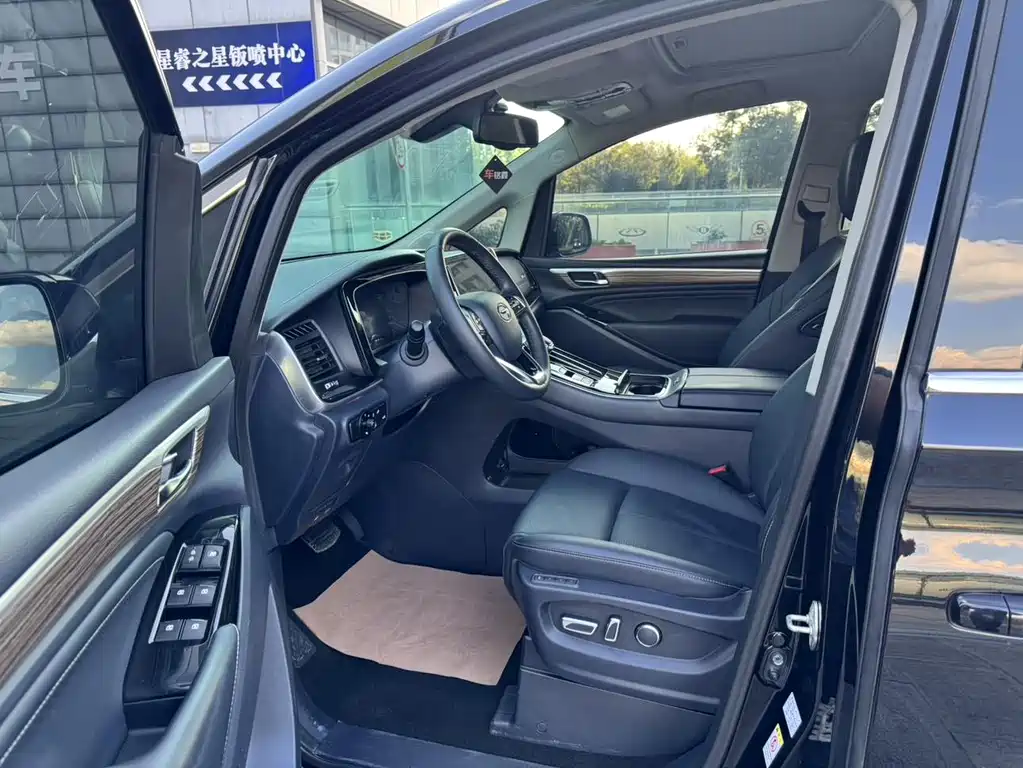 GAC Motor Trumpchi M8 — миниатюра 4