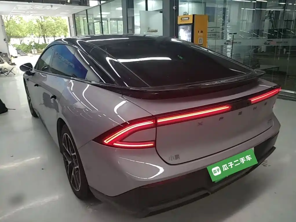 Xpeng P7 + 2025 Max Flagship