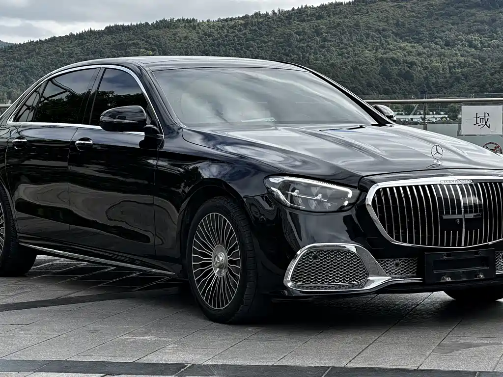 MERCEDES-BENZ  E CLASS