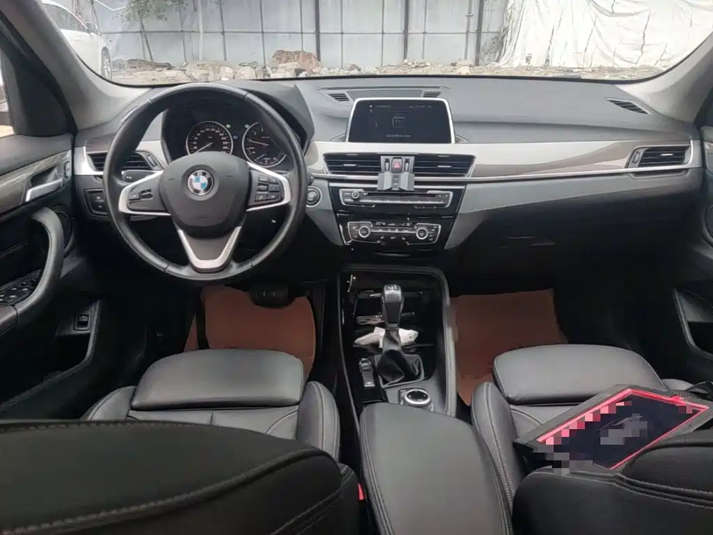 BMW X1 — миниатюра 10