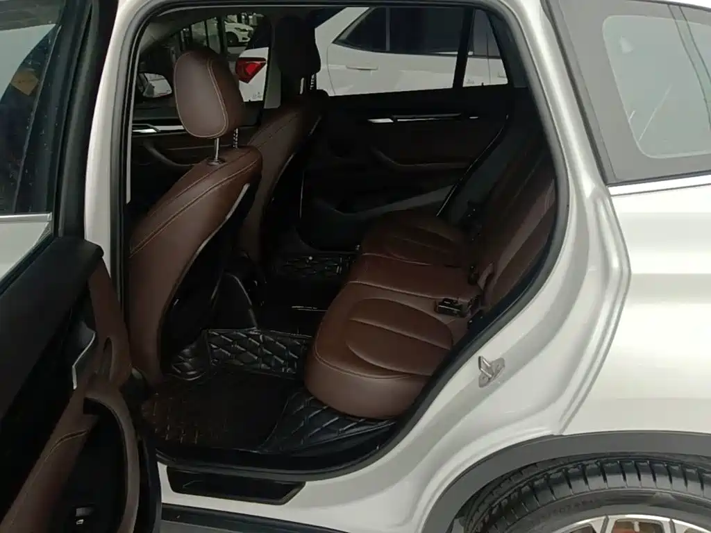 BMW X1 — миниатюра 17
