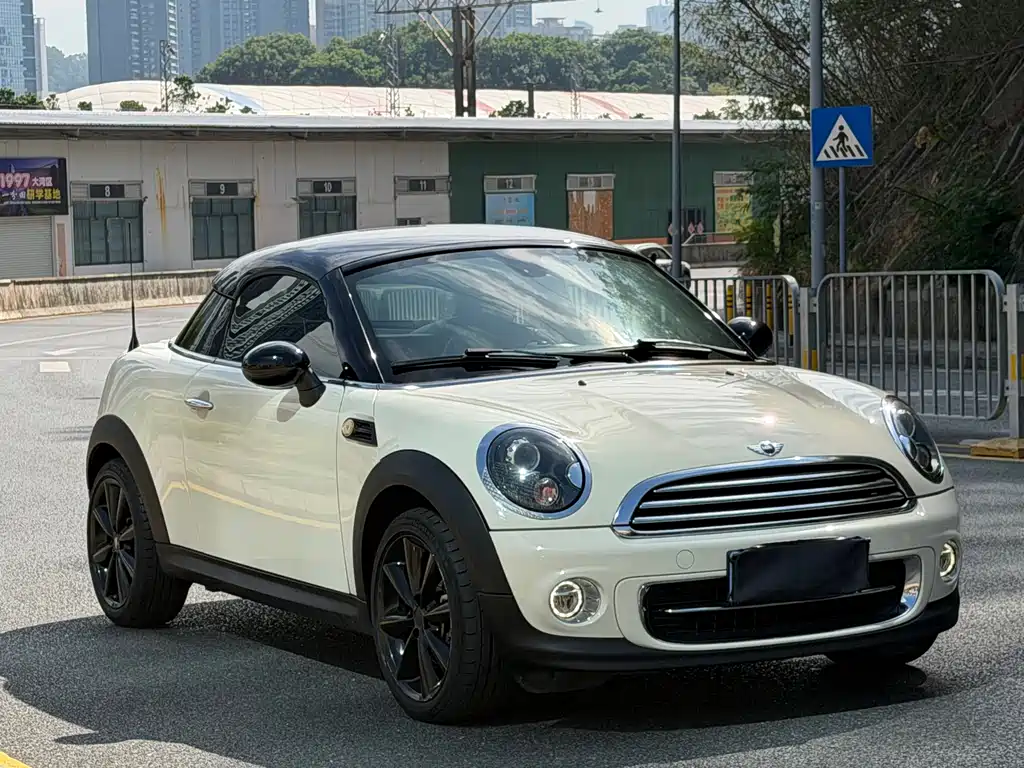 Mini Coupe 2012 1.6L COOPER