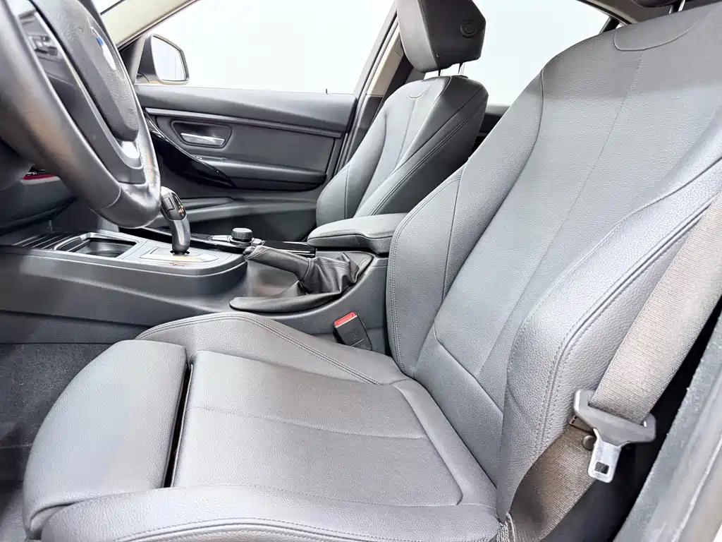 BMW 3 Series — миниатюра 19