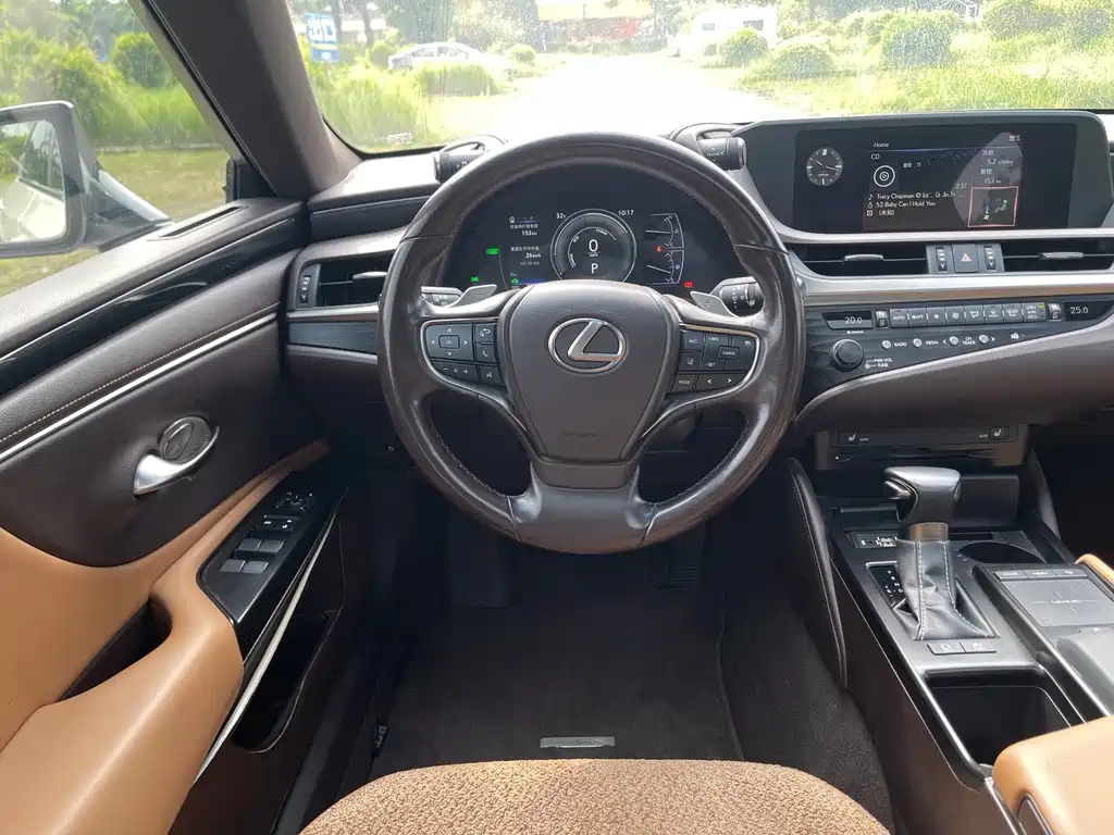 Lexus ES — миниатюра 17