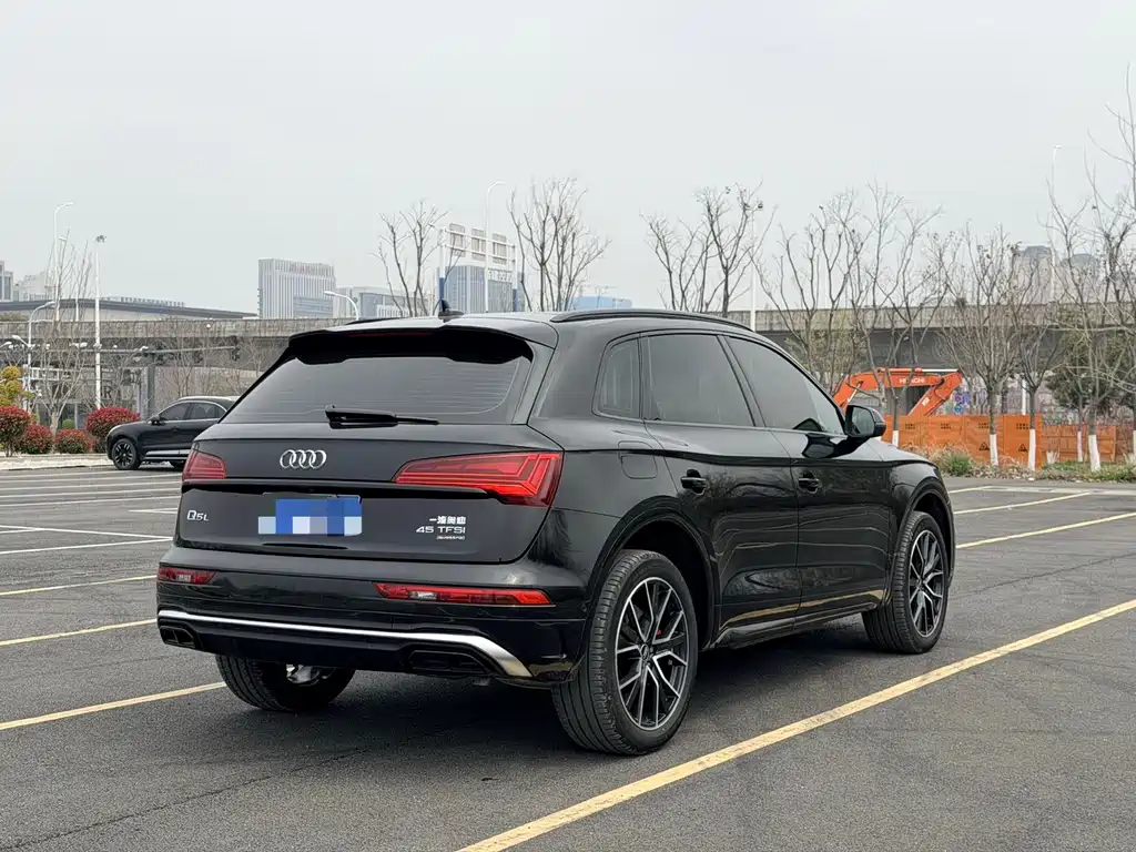 Audi Q5L 2024 45 TFSI Luxury