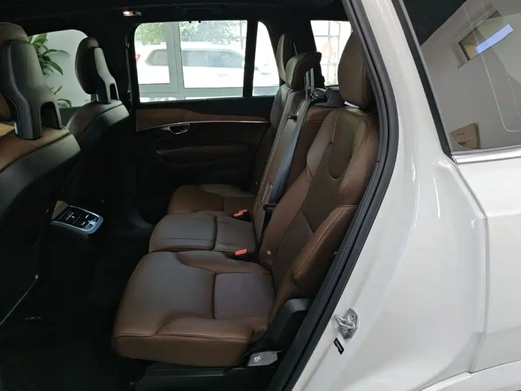 Volvo XC90 — миниатюра 17