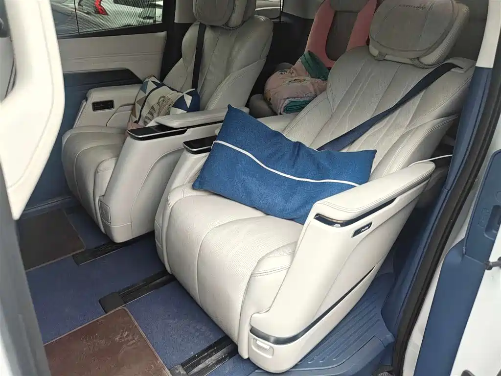 Buick Century 2023 2.0T мест