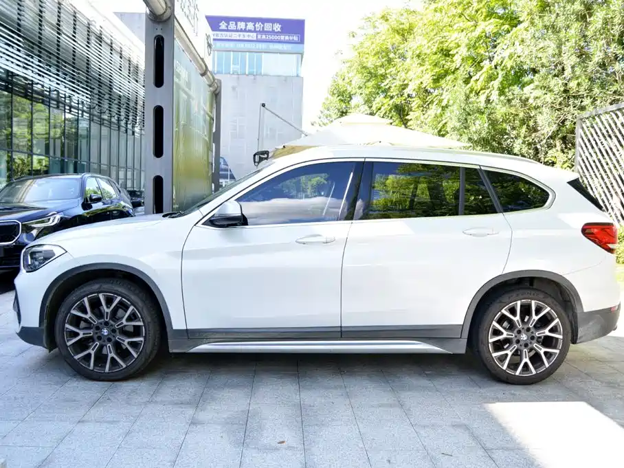 BMW X1 — миниатюра 4