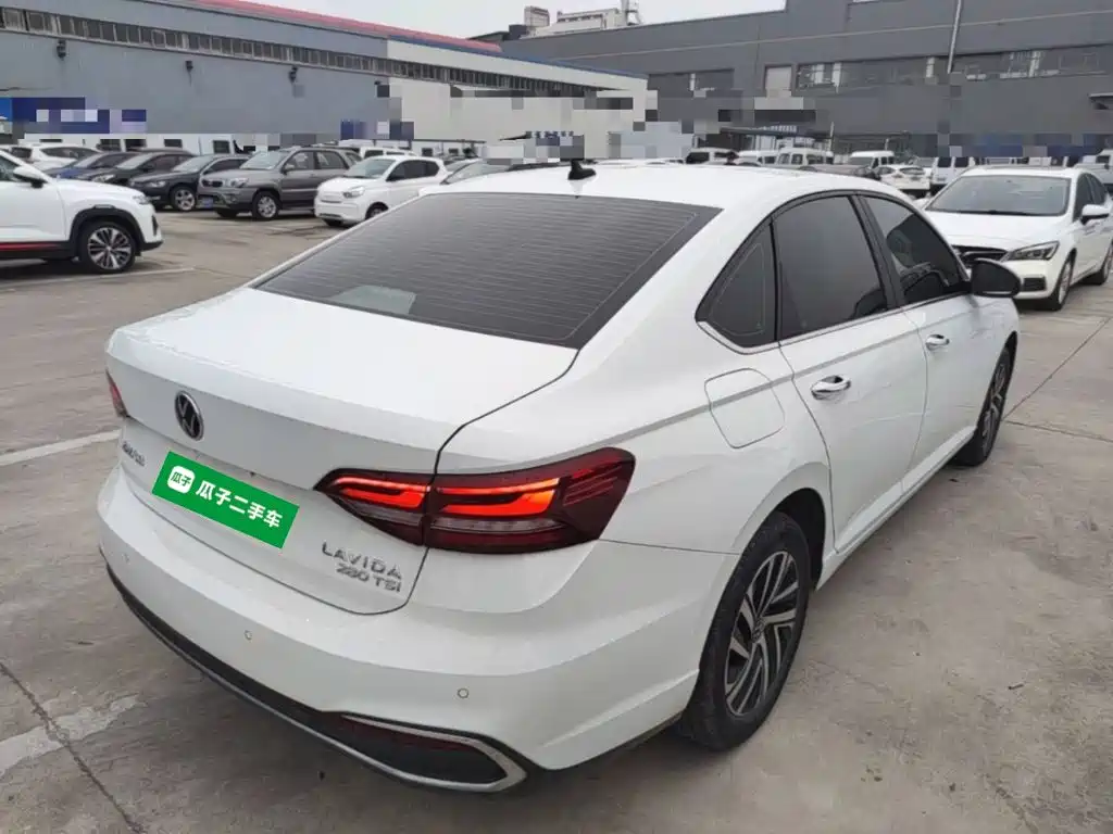 Volkswagen Lavida — миниатюра 7