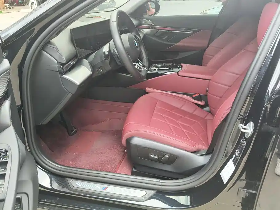 BMW 5 Series 5 2025 530Li Lead M Sport