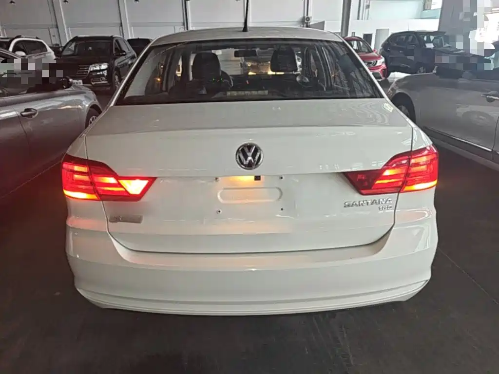 Volkswagen Santana — миниатюра 6