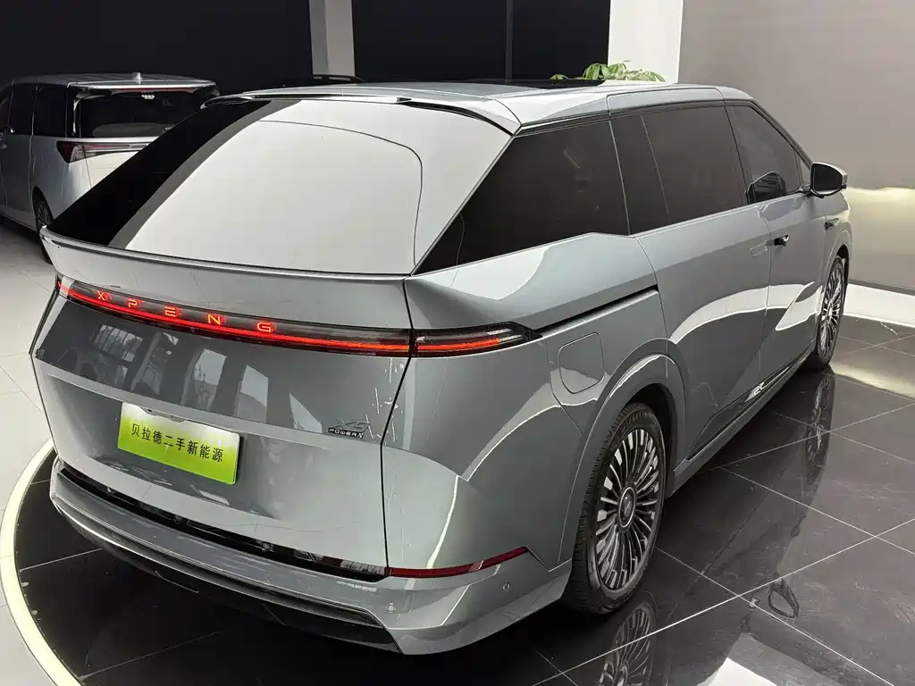 XPeng X9 — миниатюра 4