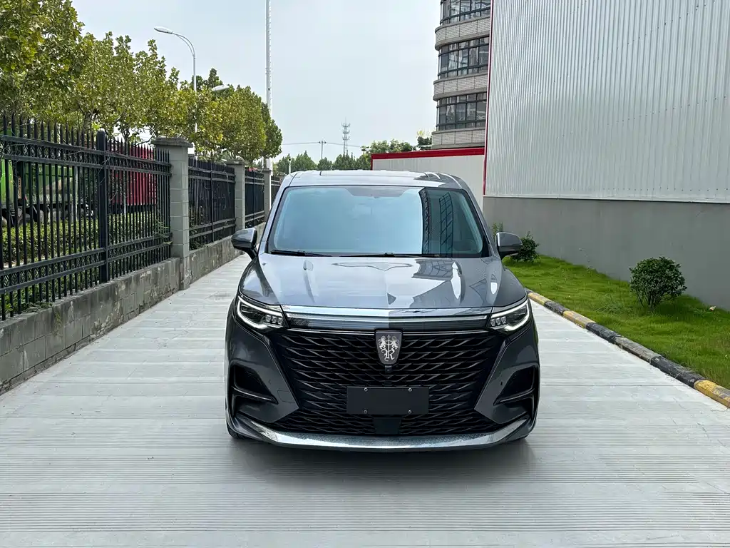 ROEWE  IMAX8