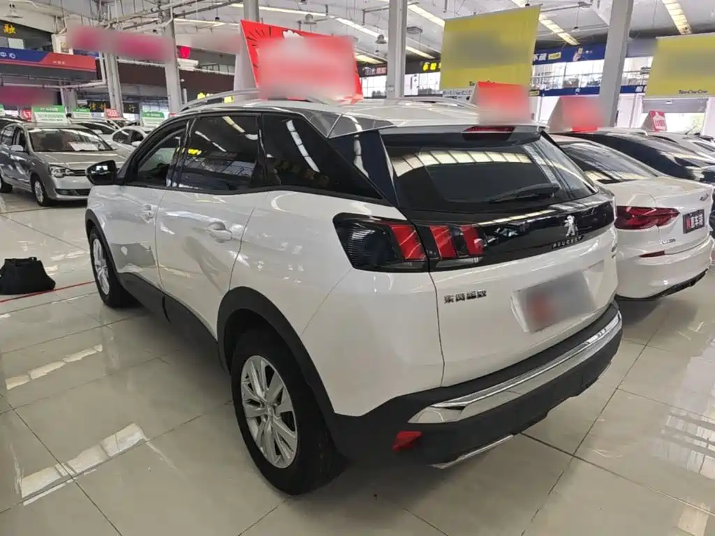 Peugeot 4008 — миниатюра 5